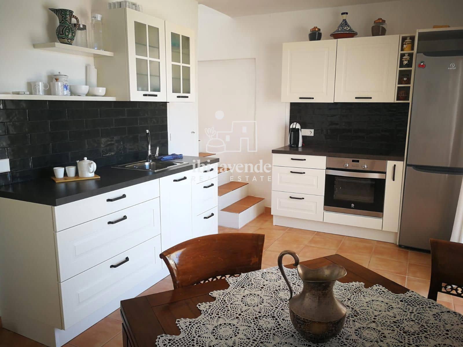 2 sypialnia Mieszkanie do wynajęcia w Cala Tarida z basenem - 4 000 € (Ref: 9995357)