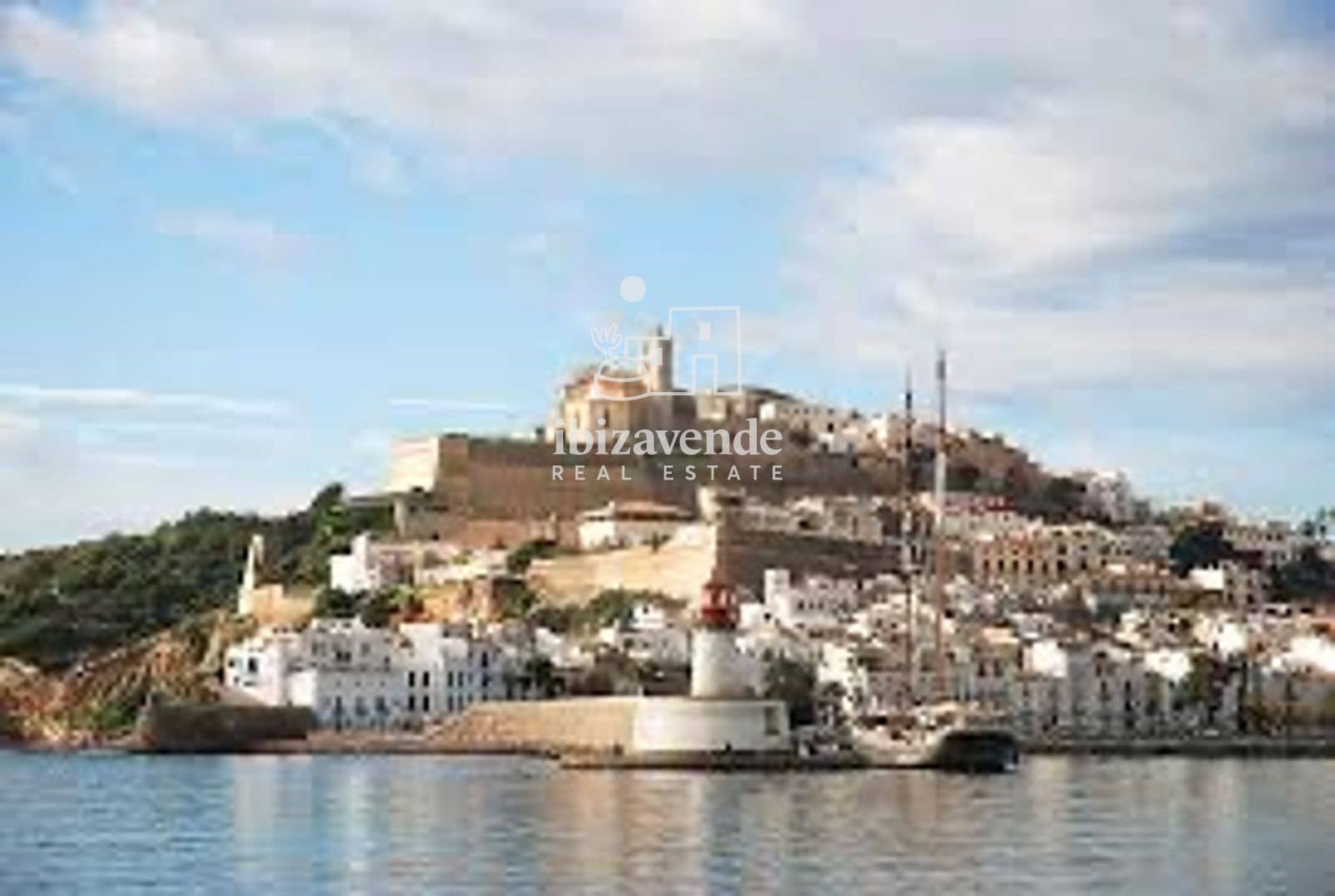 1 quarto Apartamento para arrendar em Ibiza / Eivissa cidade - 3 000 € (Ref: 9996034)