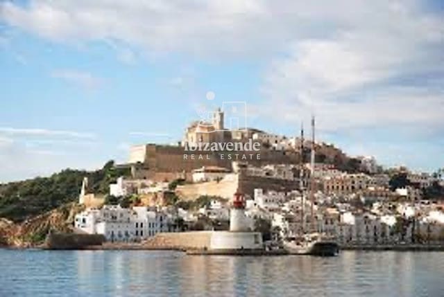 1 quarto Apartamento para arrendar em Ibiza / Eivissa cidade - 3 000 € (Ref: 9996034)