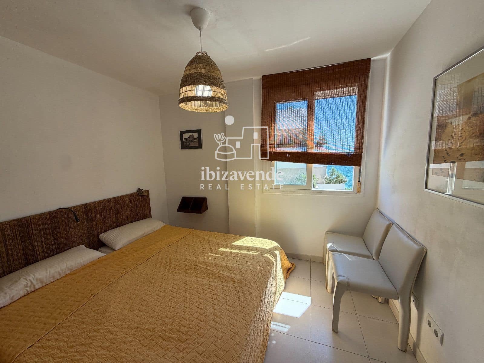 2 bedroom Flat for rent in Ibiza / Eivissa town with pool garage - € 2,200 (Ref: 9996282)
