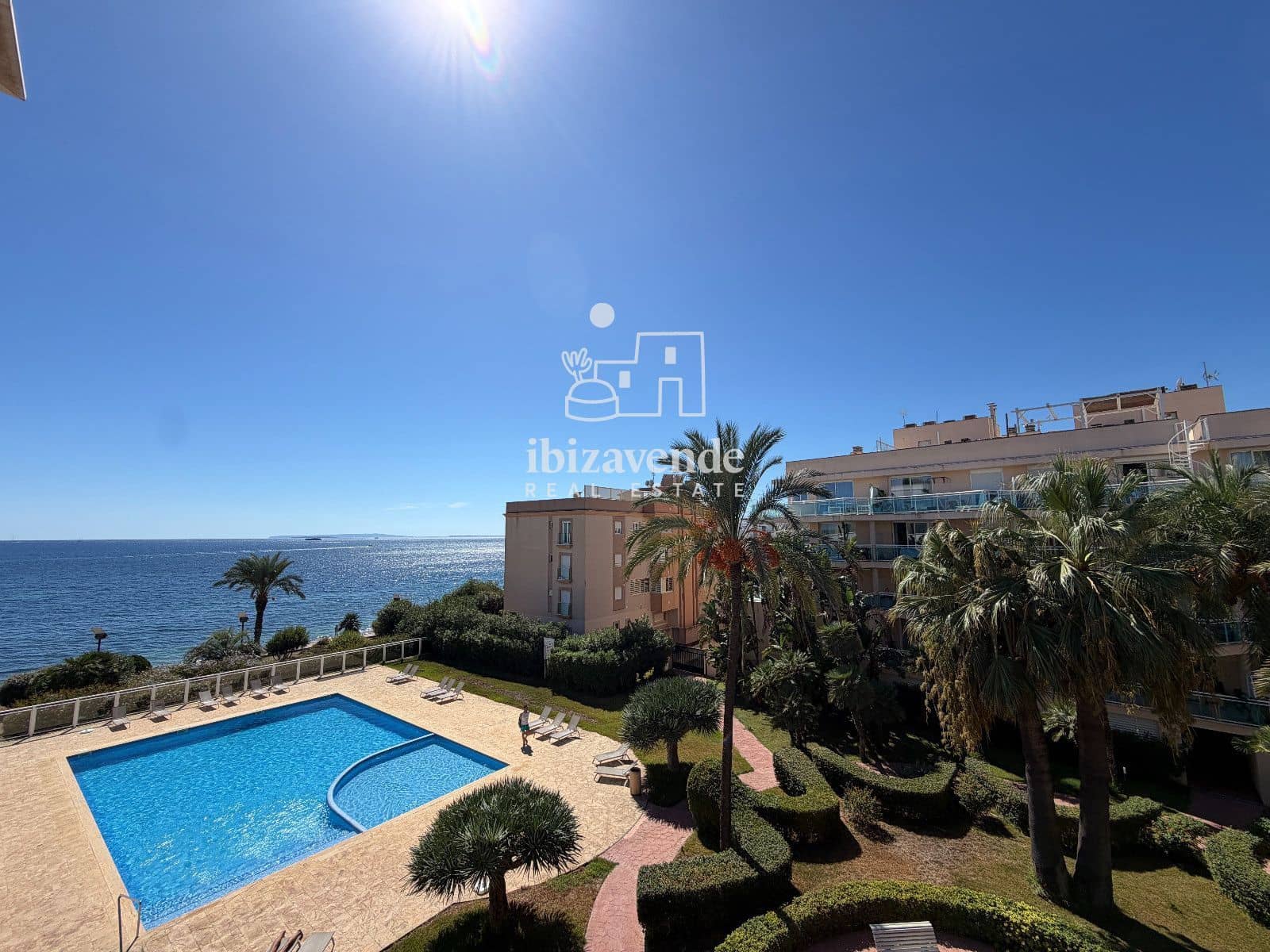 2 bedroom Flat for rent in Ibiza / Eivissa town with pool garage - € 2,200 (Ref: 9996282)