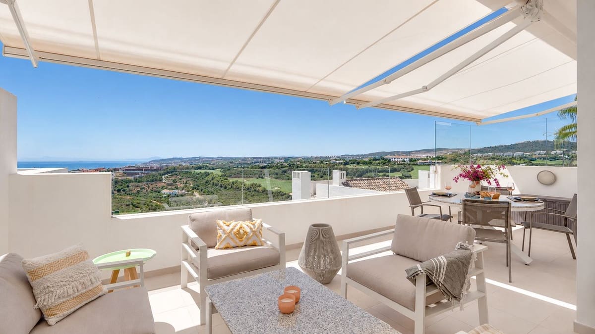 2 soverom Penthouse til salgs i Casares med svømmebasseng garasje - € 550 000 (Ref: 10140005)