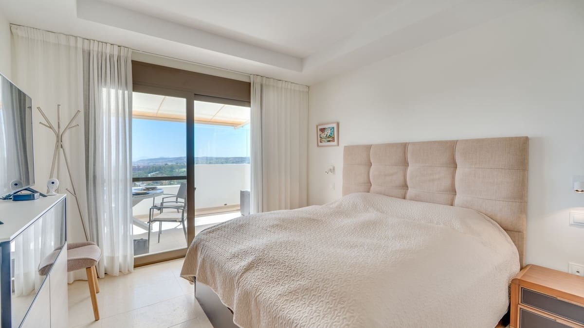 2 soverom Penthouse til salgs i Casares med svømmebasseng garasje - € 550 000 (Ref: 10140005)