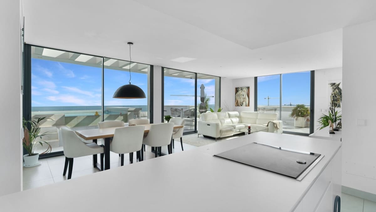 3 sovrum Takvåning till salu i Fuengirola med pool garage - 1 480 000 € (Ref: 10140006)