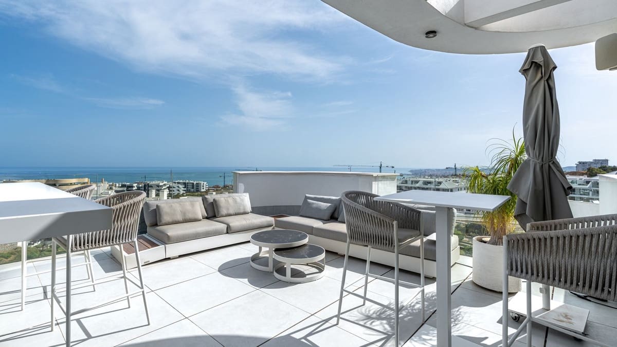 3 sovrum Takvåning till salu i Fuengirola med pool garage - 1 480 000 € (Ref: 10140006)
