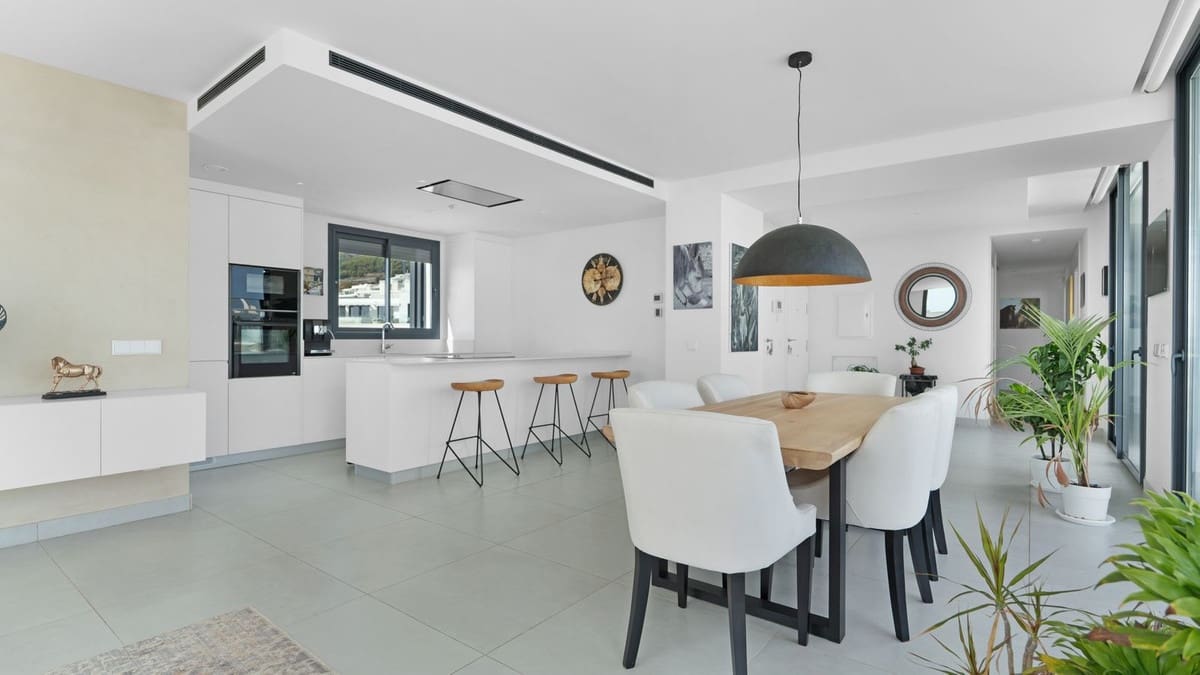 3 sovrum Takvåning till salu i Fuengirola med pool garage - 1 480 000 € (Ref: 10140006)