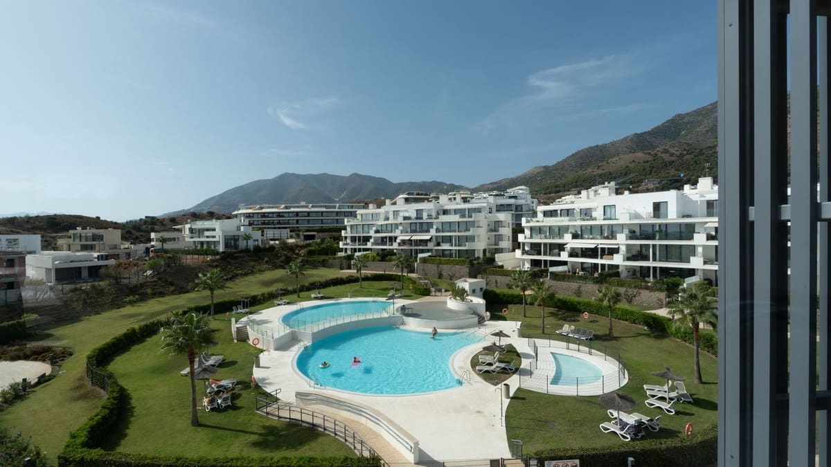 3 sovrum Takvåning till salu i Fuengirola med pool garage - 1 480 000 € (Ref: 10140006)