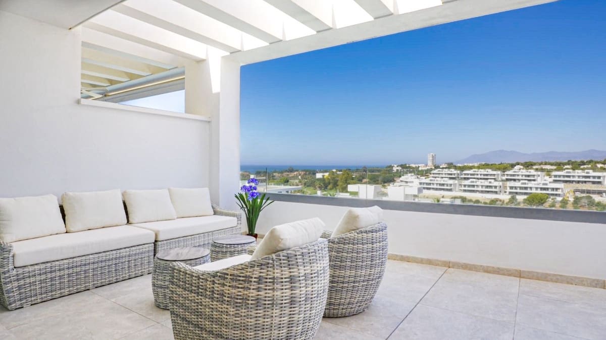 3 bedroom Apartment for sale in Marbella with pool garage - € 1,790,000 (Ref: 10140008)