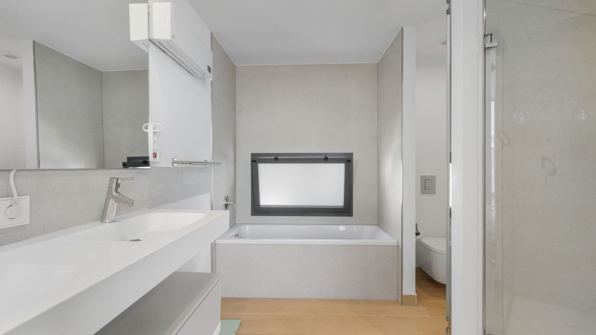 2 sovrum Takvåning till salu i Fuengirola med pool garage - 820 000 € (Ref: 10153237)