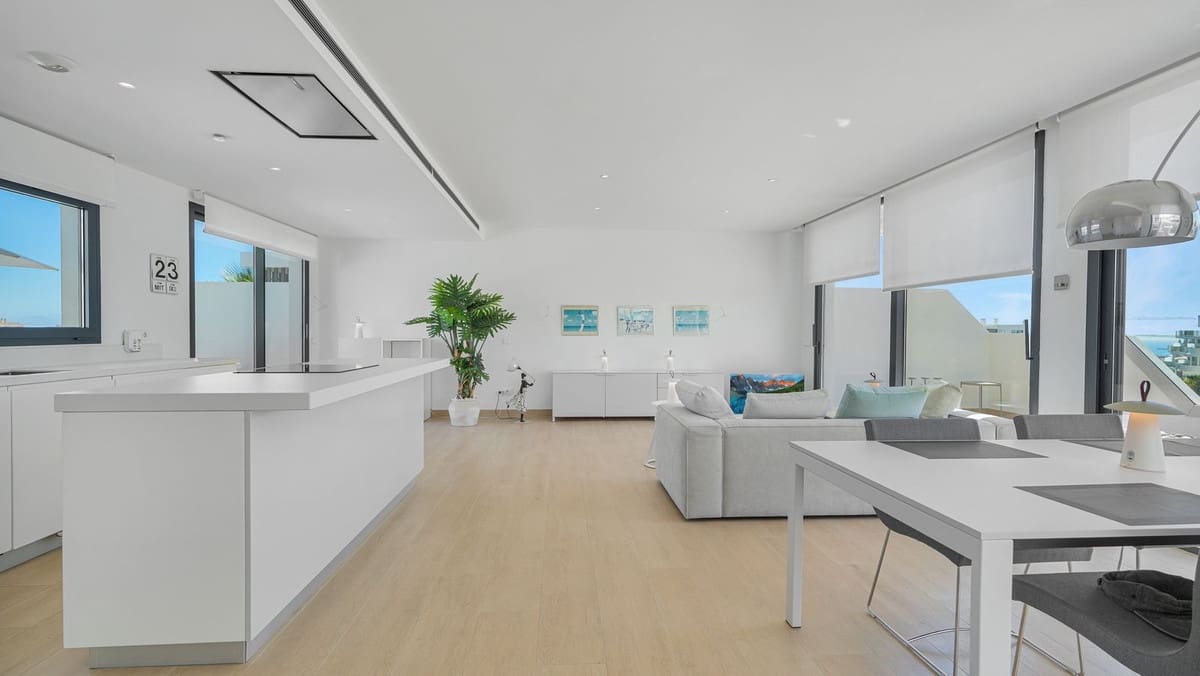 2 sovrum Takvåning till salu i Fuengirola med pool garage - 820 000 € (Ref: 10153237)