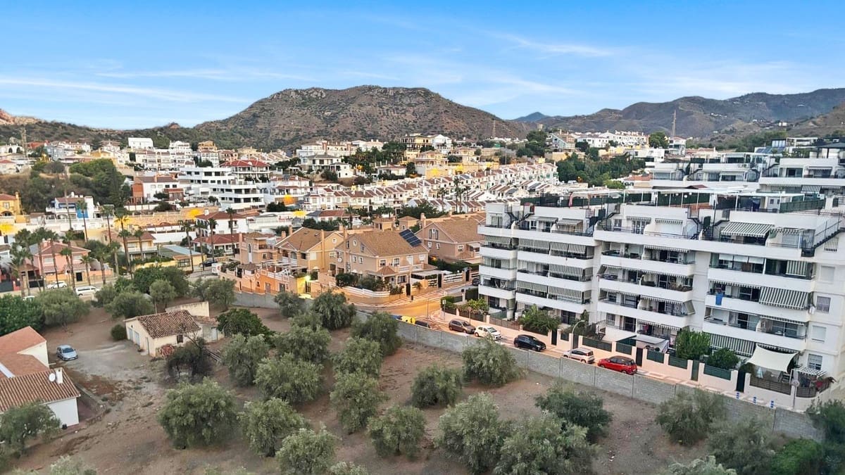 Ático de 2 habitaciones en La Cala del Moral en venta con piscina garaje - 295.000 € (Ref: 10153238)