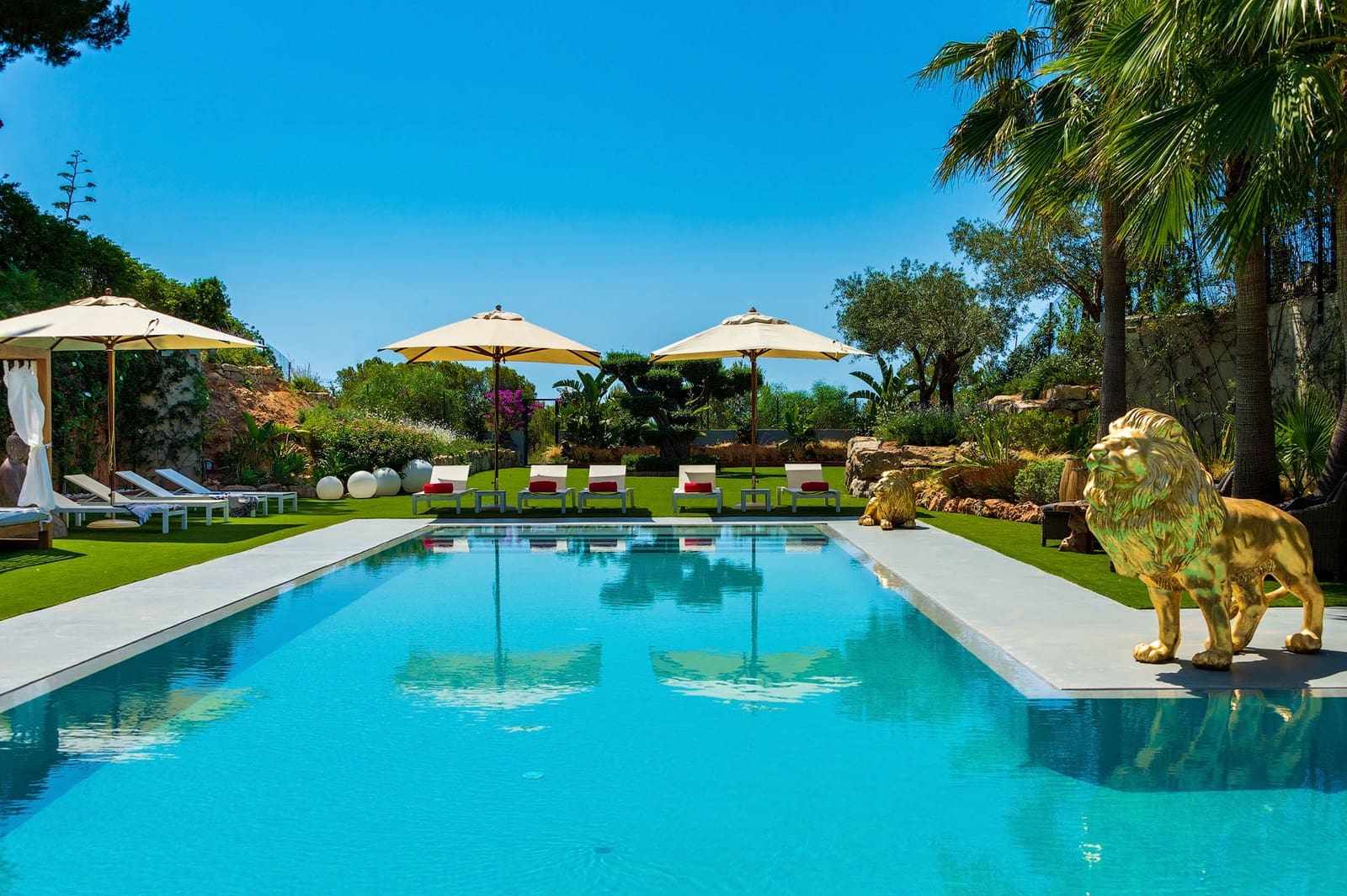 10 soveværelse Villa til salg i Ibiza by med swimmingpool - € 7.400.000 (Ref: 8207637)