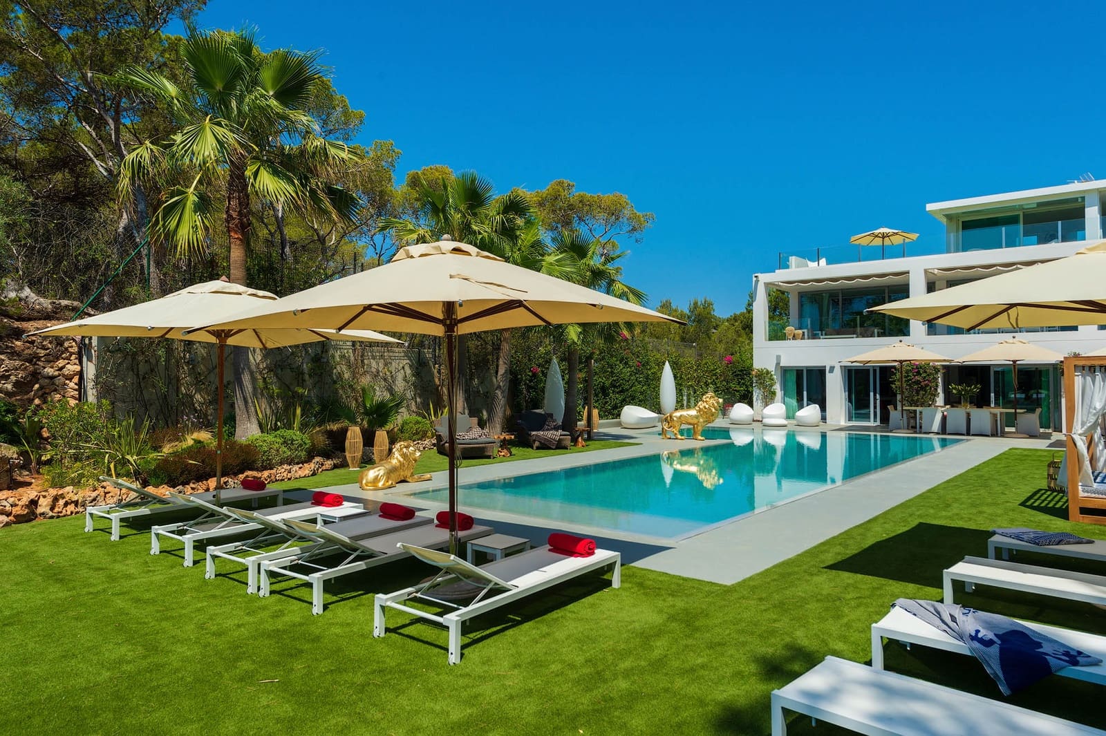 10 soveværelse Villa til salg i Ibiza by med swimmingpool - € 7.400.000 (Ref: 8207637)