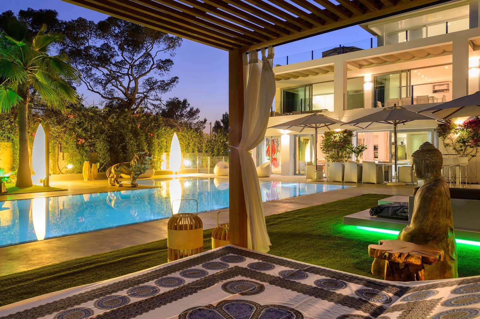 10 soveværelse Villa til salg i Ibiza by med swimmingpool - € 7.400.000 (Ref: 8207637)
