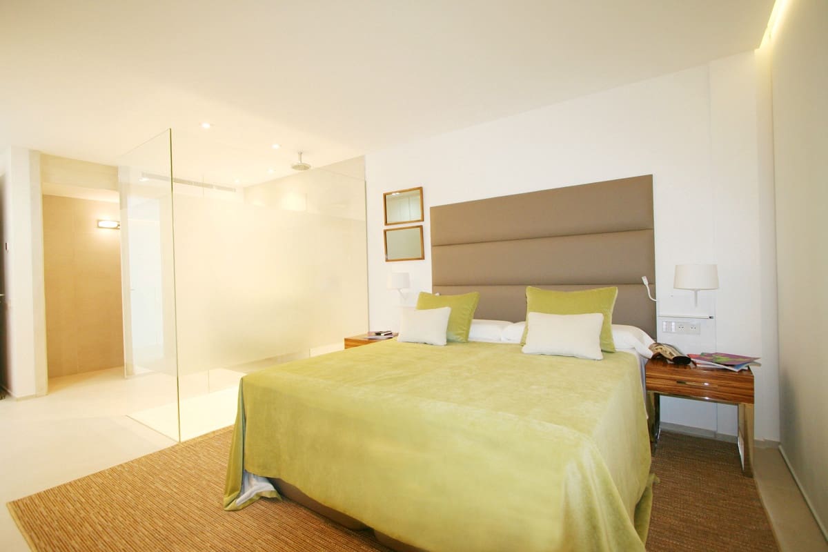 4 bedroom Villa for sale in Ibiza / Eivissa town with pool - € 4,100,000 (Ref: 8212076)