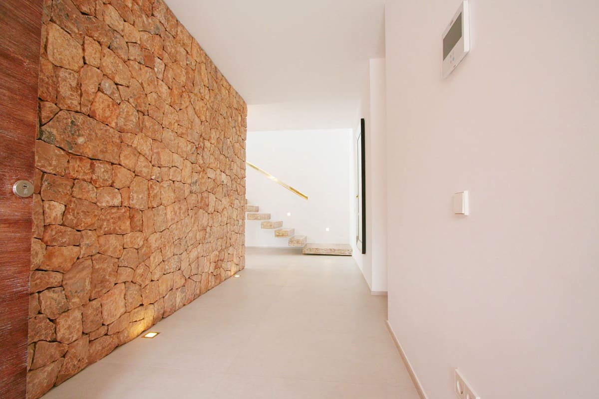 4 bedroom Villa for sale in Ibiza / Eivissa town with pool - € 4,100,000 (Ref: 8212076)