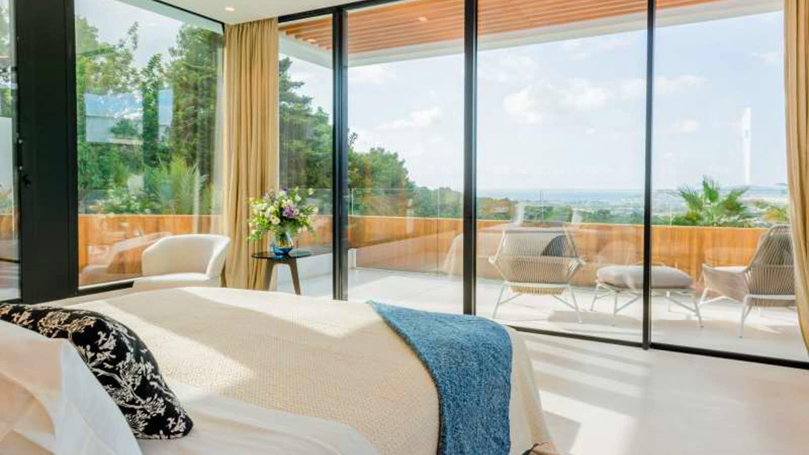 6 soveværelse Villa til salg i Ibiza by med swimmingpool - € 7.900.000 (Ref: 8214729)