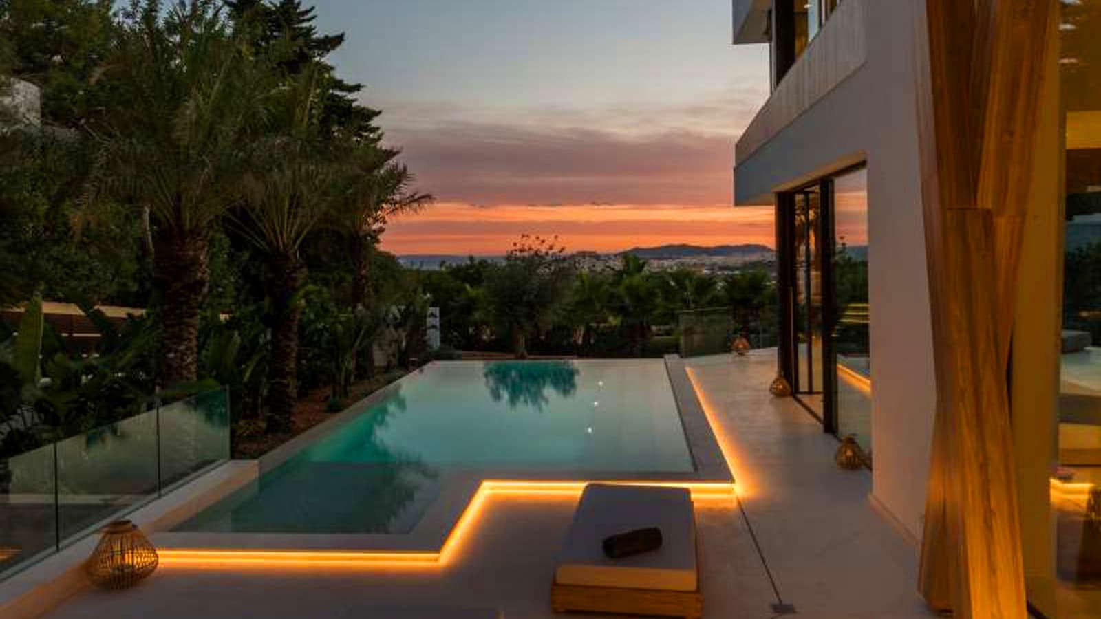6 soveværelse Villa til salg i Ibiza by med swimmingpool - € 7.900.000 (Ref: 8214729)