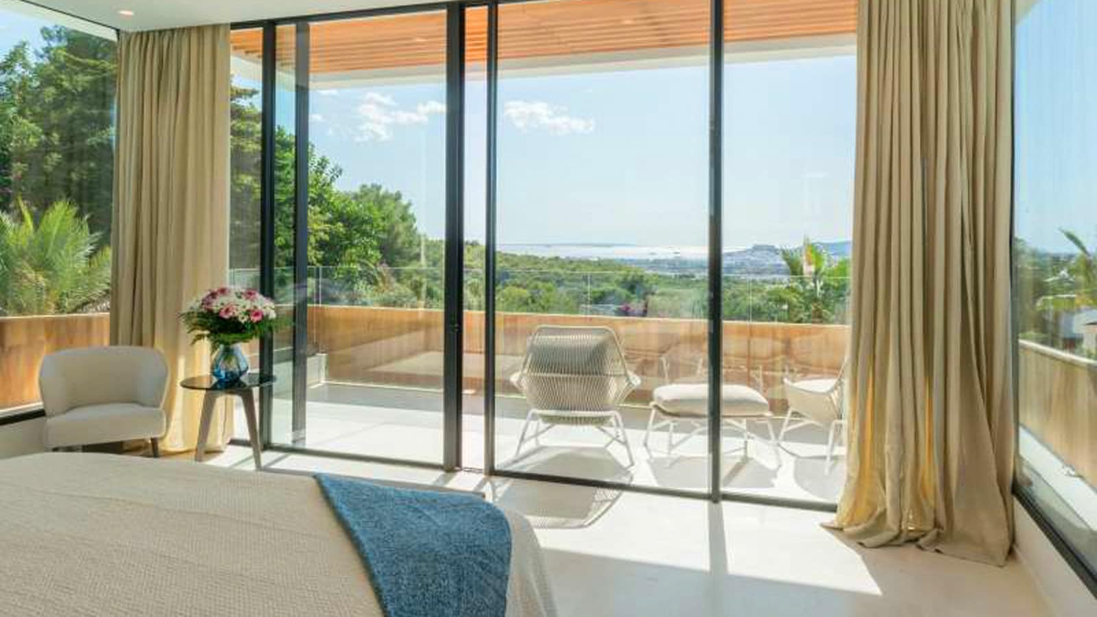 6 soveværelse Villa til salg i Ibiza by med swimmingpool - € 7.900.000 (Ref: 8214729)