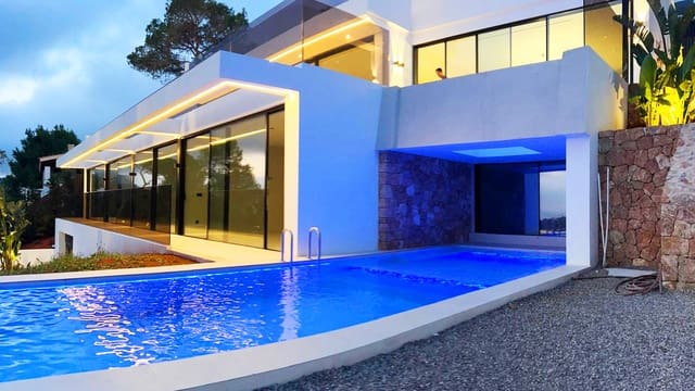 5 soverom Villa til salgs i Sant Antoni de Portmany med svømmebasseng - € 4 900 000 (Ref: 8217923)