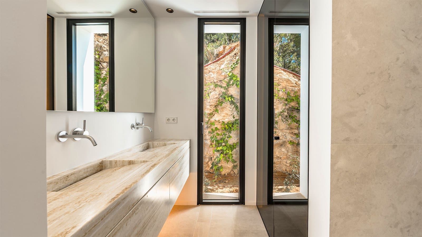 6 soveværelse Villa til salg i Roca Llisa med swimmingpool - € 7.500.000 (Ref: 8374743)