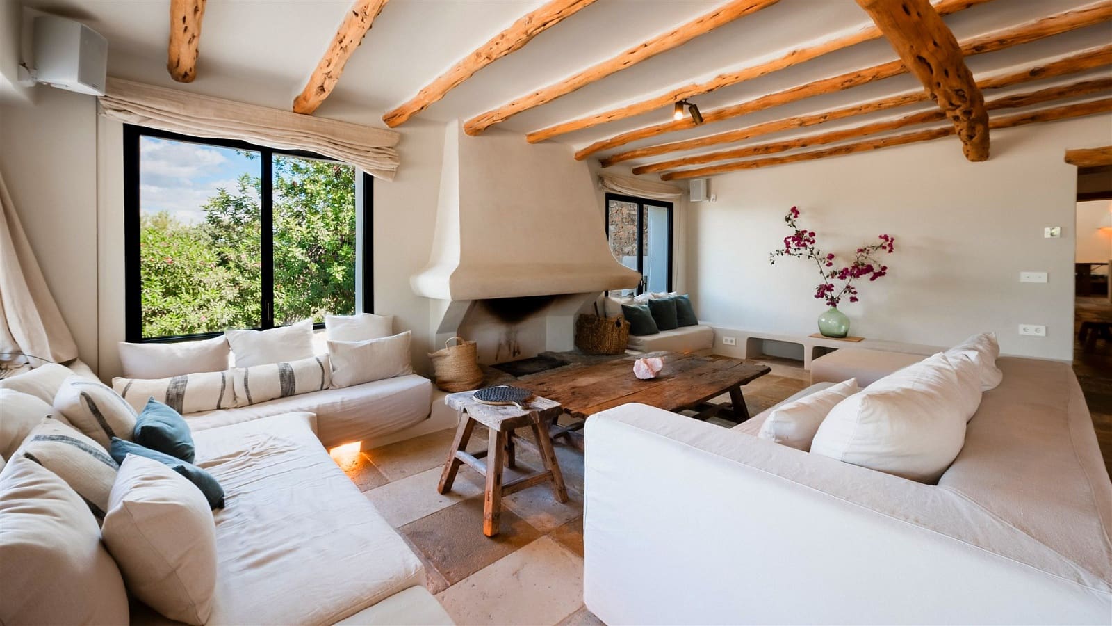 7 soveværelse Finca/Landehus til salg i San Jose / Sant Josep de Sa Talaia med swimmingpool garage - € 10.000.000 (Ref: 9132888)