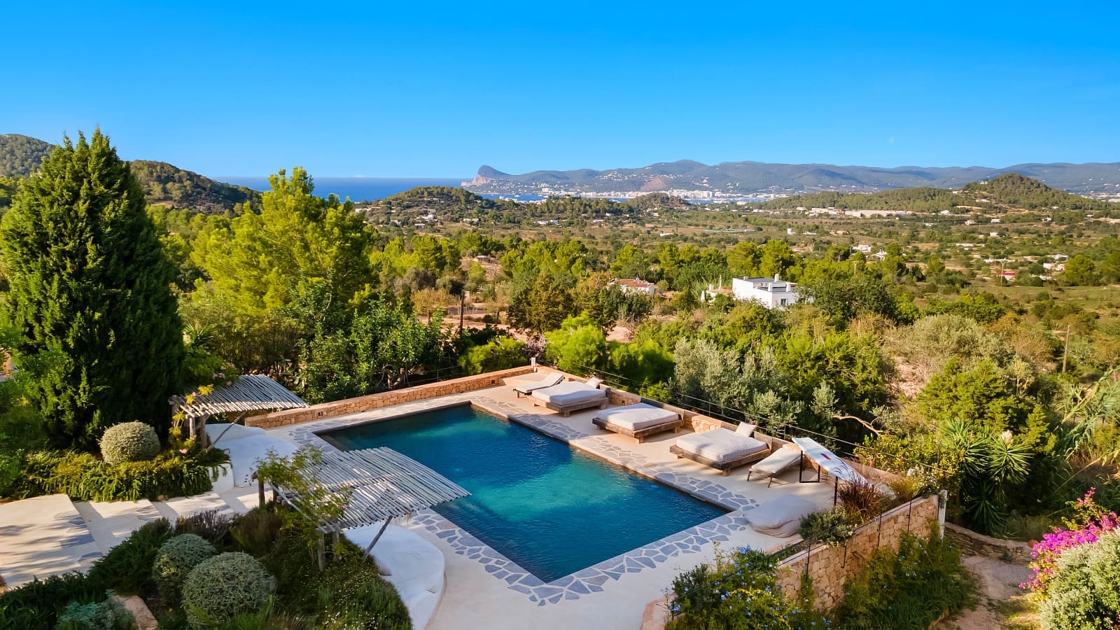 7 soveværelse Finca/Landehus til salg i San Jose / Sant Josep de Sa Talaia med swimmingpool garage - € 10.000.000 (Ref: 9132888)