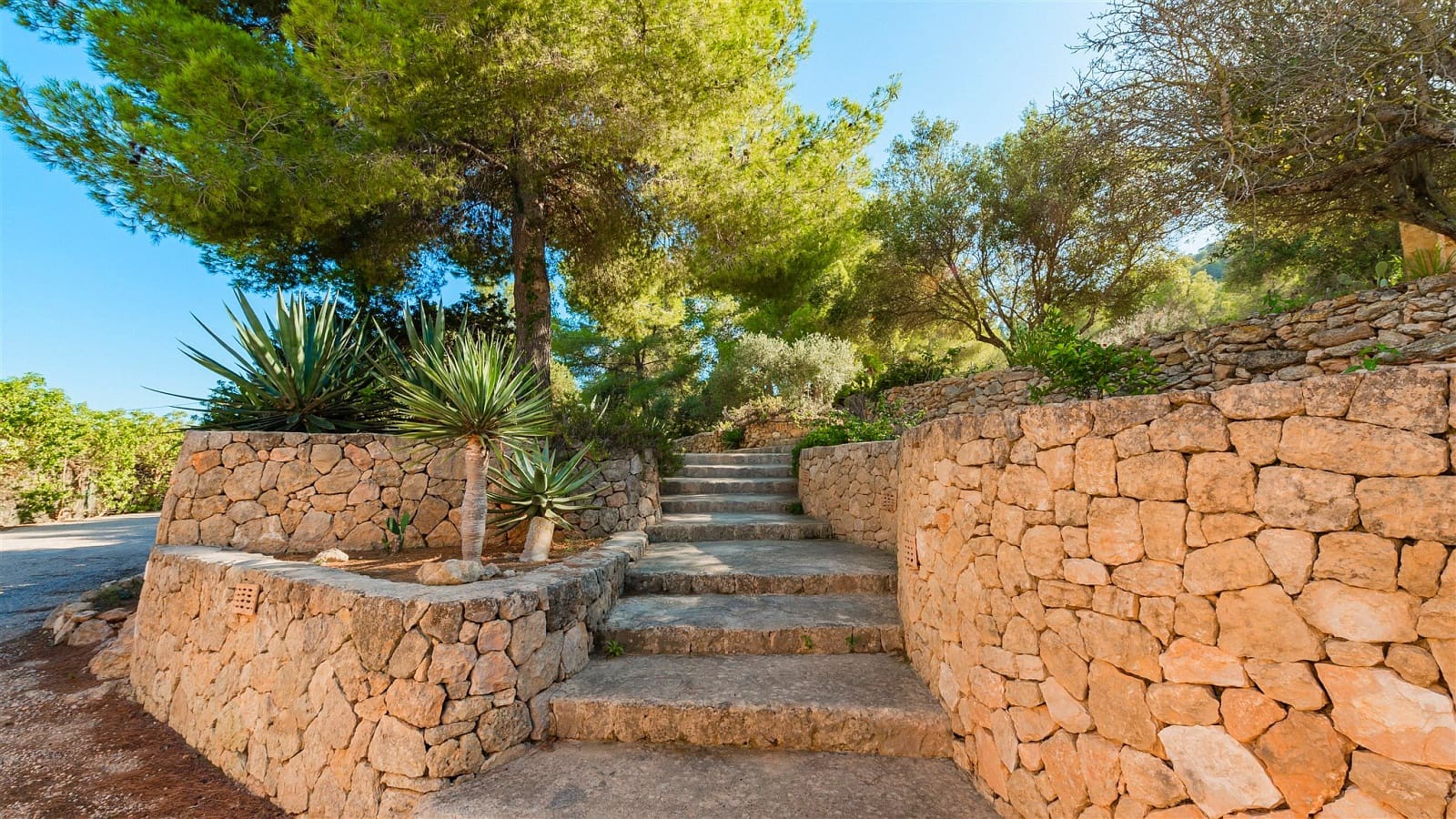 7 soveværelse Finca/Landehus til salg i San Jose / Sant Josep de Sa Talaia med swimmingpool garage - € 10.000.000 (Ref: 9132888)