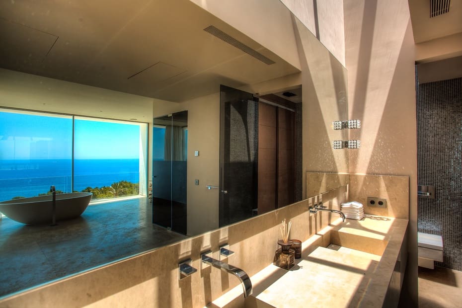 9 soveværelse Villa til salg i Roca Llisa med swimmingpool - € 14.000.000 (Ref: 9134755)