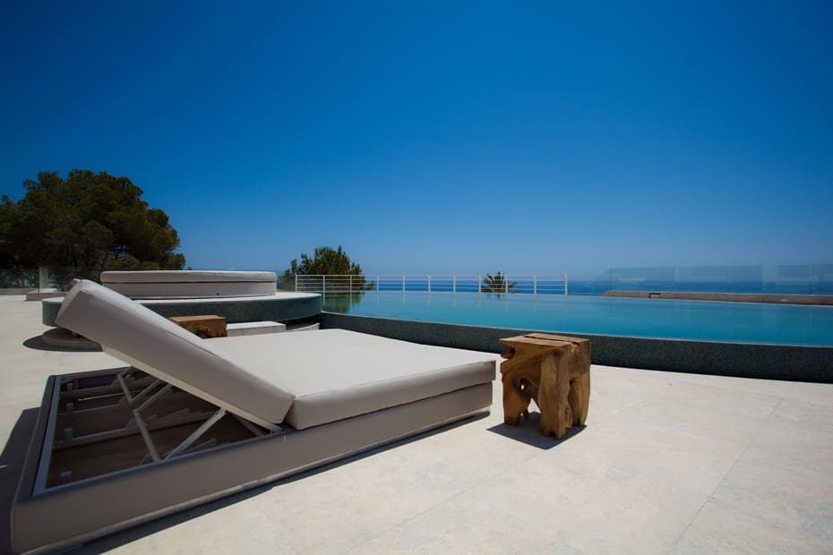 9 soveværelse Villa til salg i Roca Llisa med swimmingpool - € 14.000.000 (Ref: 9134755)