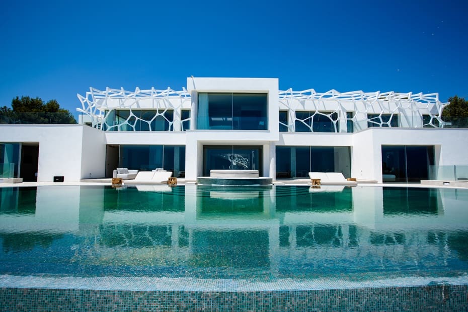 9 soveværelse Villa til salg i Roca Llisa med swimmingpool - € 14.000.000 (Ref: 9134755)