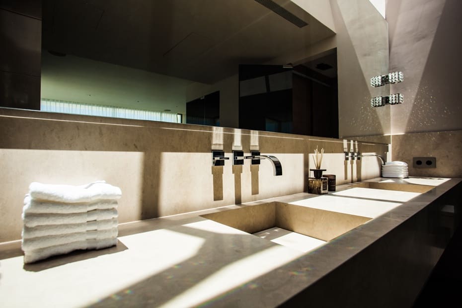 9 soveværelse Villa til salg i Roca Llisa med swimmingpool - € 14.000.000 (Ref: 9134755)