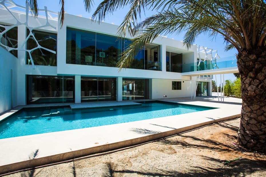 9 soveværelse Villa til salg i Roca Llisa med swimmingpool - € 14.000.000 (Ref: 9134755)