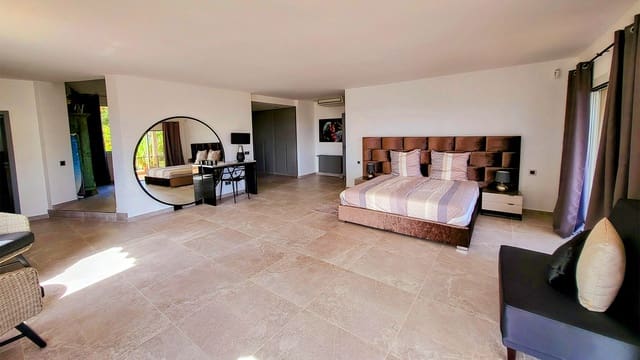 4 soverom Villa til salgs i Can Furnet, Santa Eulalia / Santa Eularia med svømmebasseng - € 3 950 000 (Ref: 9135104)