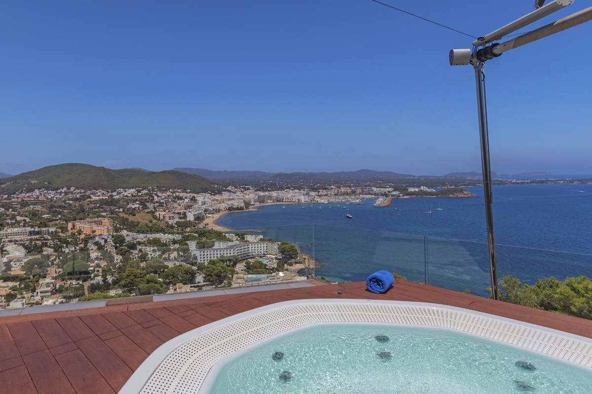 5 bedroom Villa for sale in Santa Eulalia / Santa Eularia with pool - € 12,500,000 (Ref: 9135884)