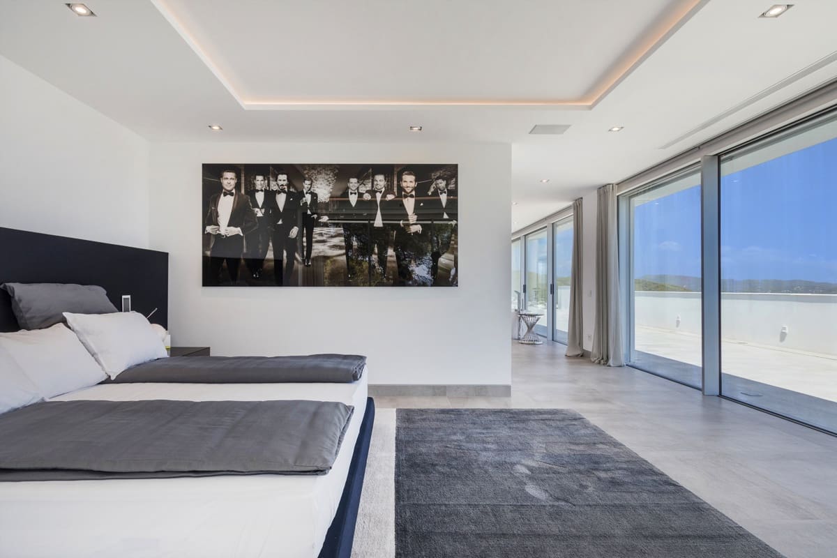 5 bedroom Villa for sale in Santa Eulalia / Santa Eularia with pool - € 12,500,000 (Ref: 9135884)