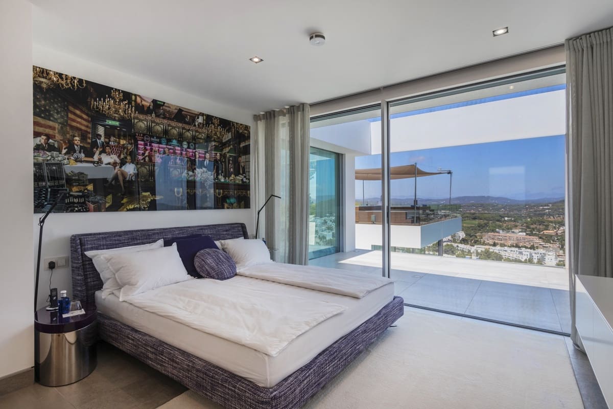 5 bedroom Villa for sale in Santa Eulalia / Santa Eularia with pool - € 12,500,000 (Ref: 9135884)