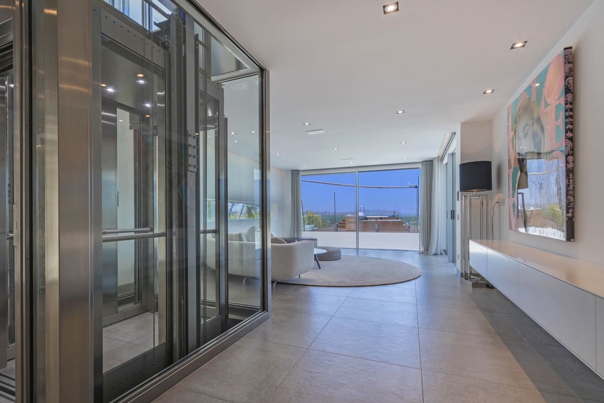 5 bedroom Villa for sale in Santa Eulalia / Santa Eularia with pool - € 12,500,000 (Ref: 9135884)