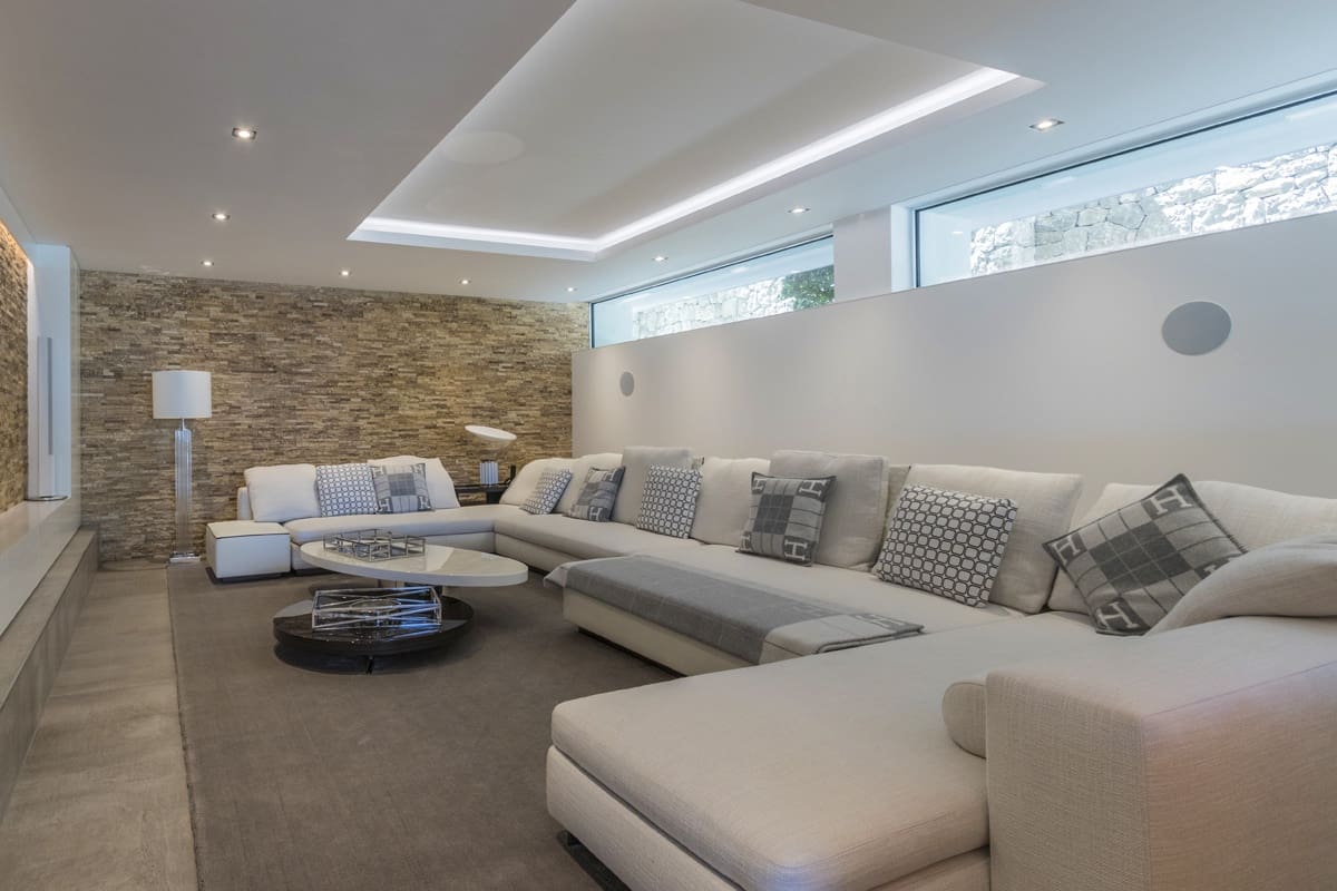 5 bedroom Villa for sale in Santa Eulalia / Santa Eularia with pool - € 12,500,000 (Ref: 9135884)