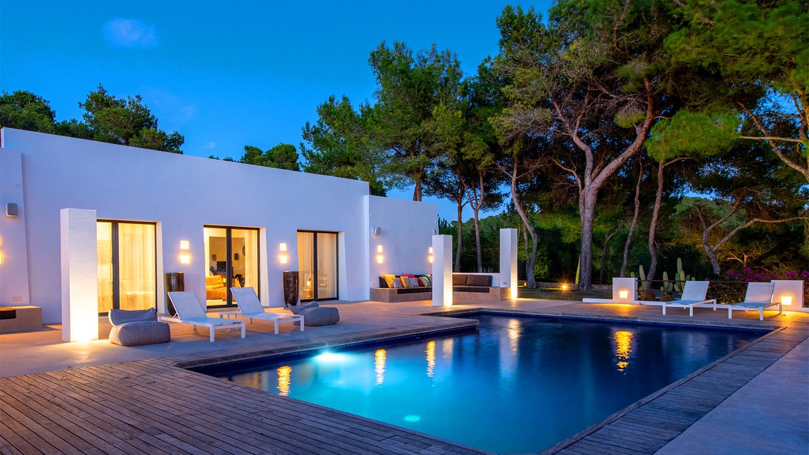 7 soveværelse Villa til salg i Sant Antoni de Portmany med swimmingpool - € 11.900.000 (Ref: 9136146)