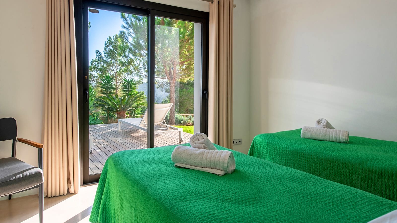 7 soveværelse Villa til salg i Sant Antoni de Portmany med swimmingpool - € 11.900.000 (Ref: 9136146)