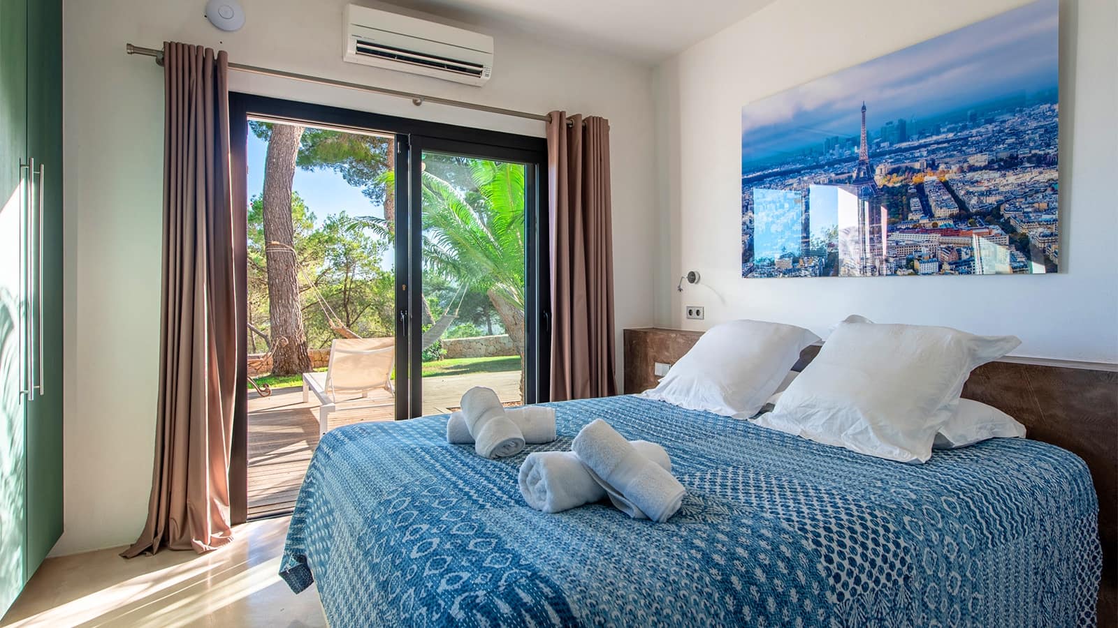 7 soveværelse Villa til salg i Sant Antoni de Portmany med swimmingpool - € 11.900.000 (Ref: 9136146)