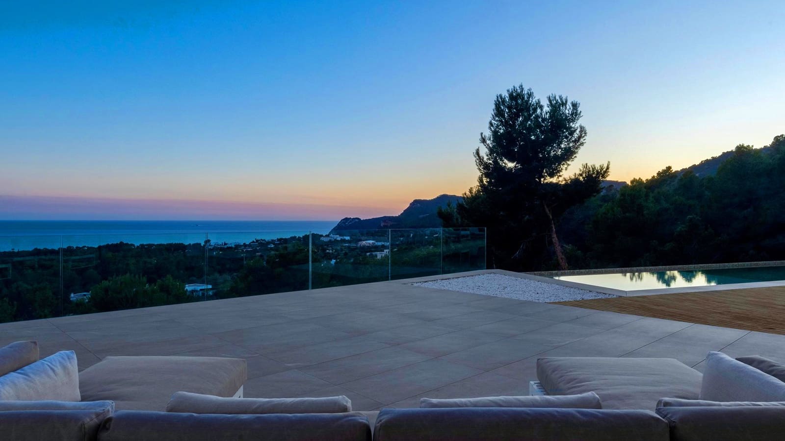 5 soverom Villa til salgs i Es Cubells med svømmebasseng - € 16 000 000 (Ref: 9138524)