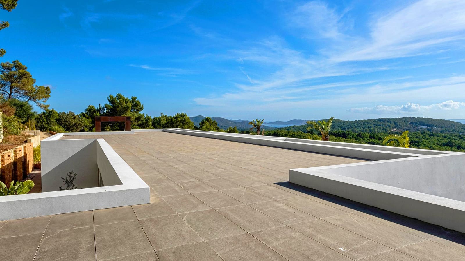 5 soverom Villa til salgs i Es Cubells med svømmebasseng - € 16 000 000 (Ref: 9138524)