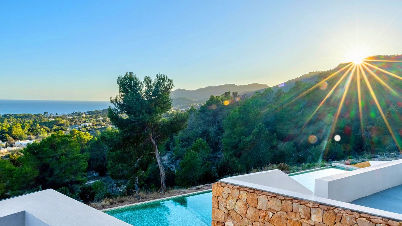 5 soverom Villa til salgs i Es Cubells med svømmebasseng - € 16 000 000 (Ref: 9138524)