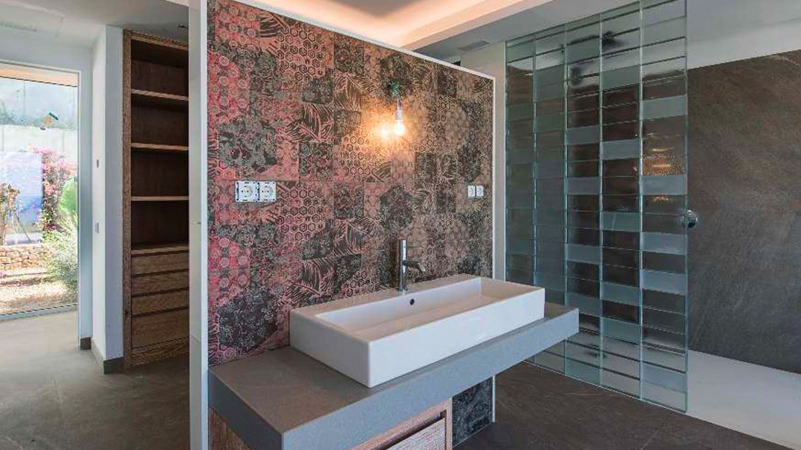 5 soverom Villa til salgs i Es Cubells med svømmebasseng - € 16 000 000 (Ref: 9138524)