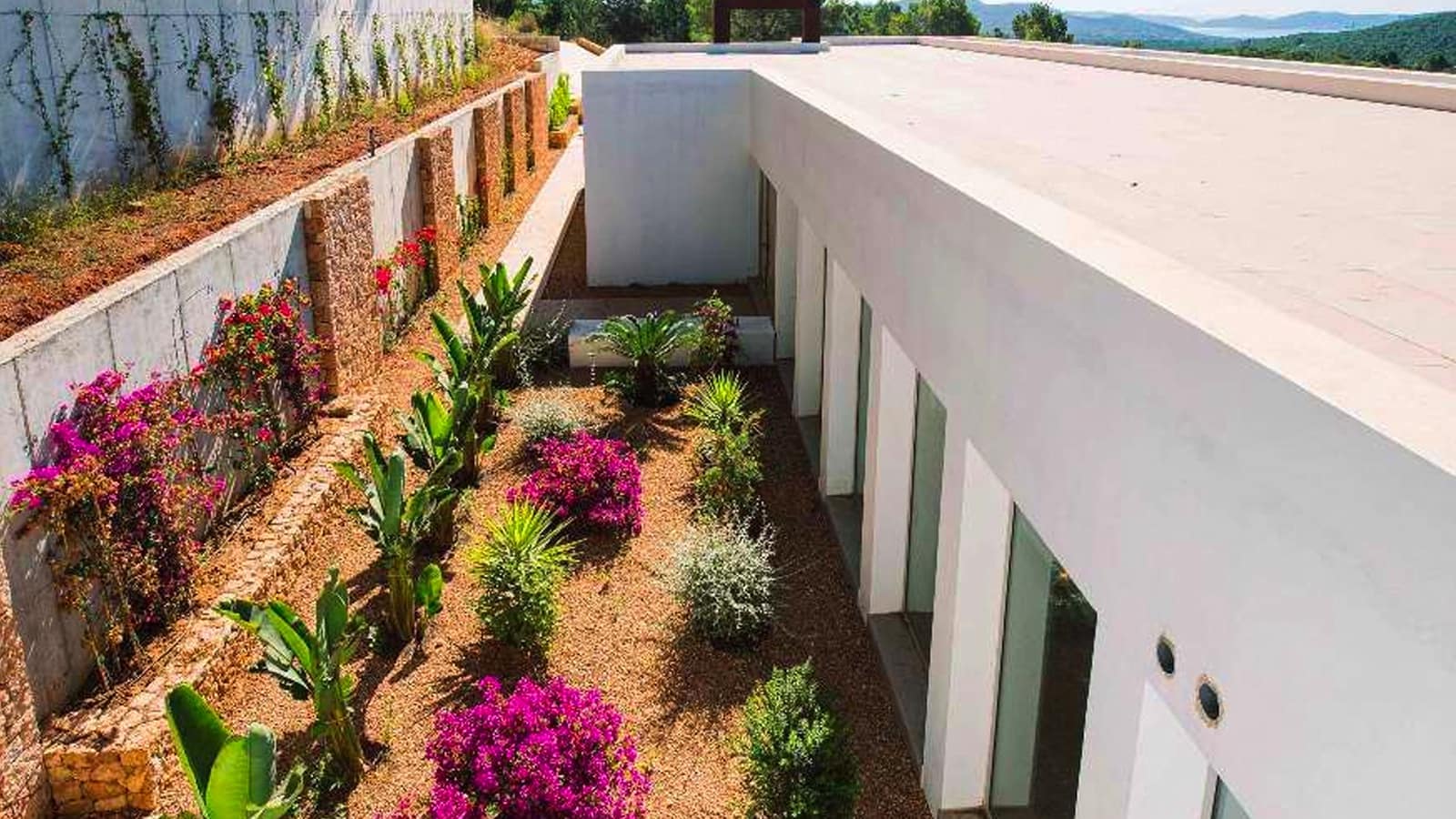 5 soverom Villa til salgs i Es Cubells med svømmebasseng - € 16 000 000 (Ref: 9138524)