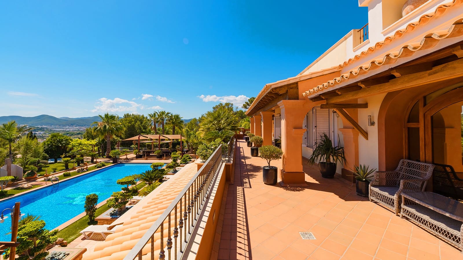7 bedroom Villa for sale in Ibiza / Eivissa town with pool - € 9,500,000 (Ref: 9141882)