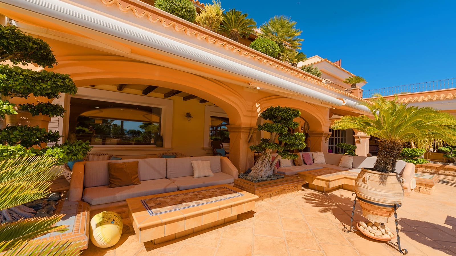 7 bedroom Villa for sale in Ibiza / Eivissa town with pool - € 9,500,000 (Ref: 9141882)