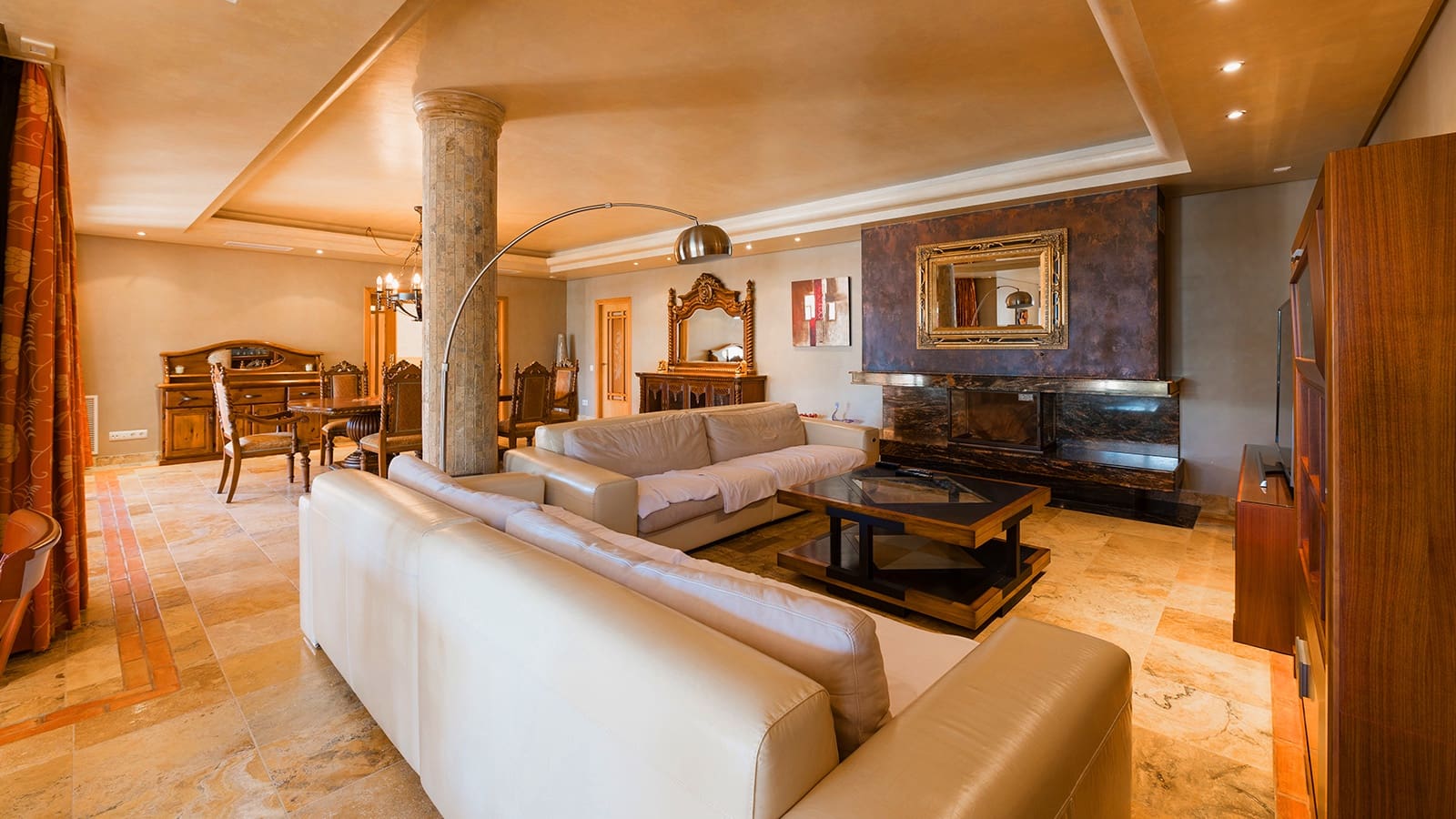 7 bedroom Villa for sale in Ibiza / Eivissa town with pool - € 9,500,000 (Ref: 9141882)